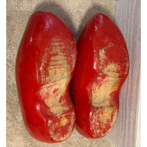 Vintage Dutch Wooden Clogs Hand Painted Red With Cartoon Design 7” - Picture 9 of 10